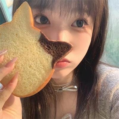 热裤荡女